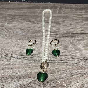 Elegant Pearl and Green Heart Jewelry Set